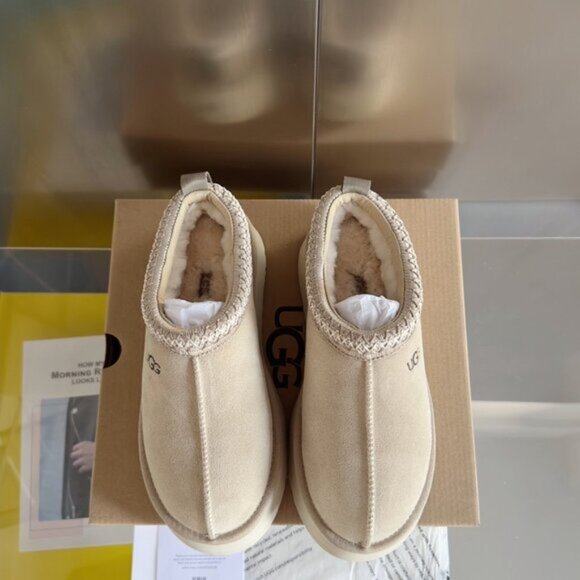 UGG TAZZ Platform Slippers - Picture 3 of 8